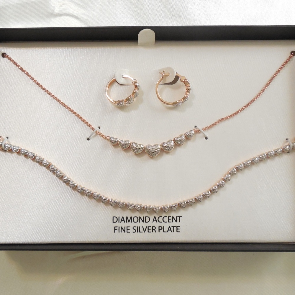 Silvercore Diamond Accent Heart 18k Rose Gold Silver Plated Necklace Set - Picture 4 of 5